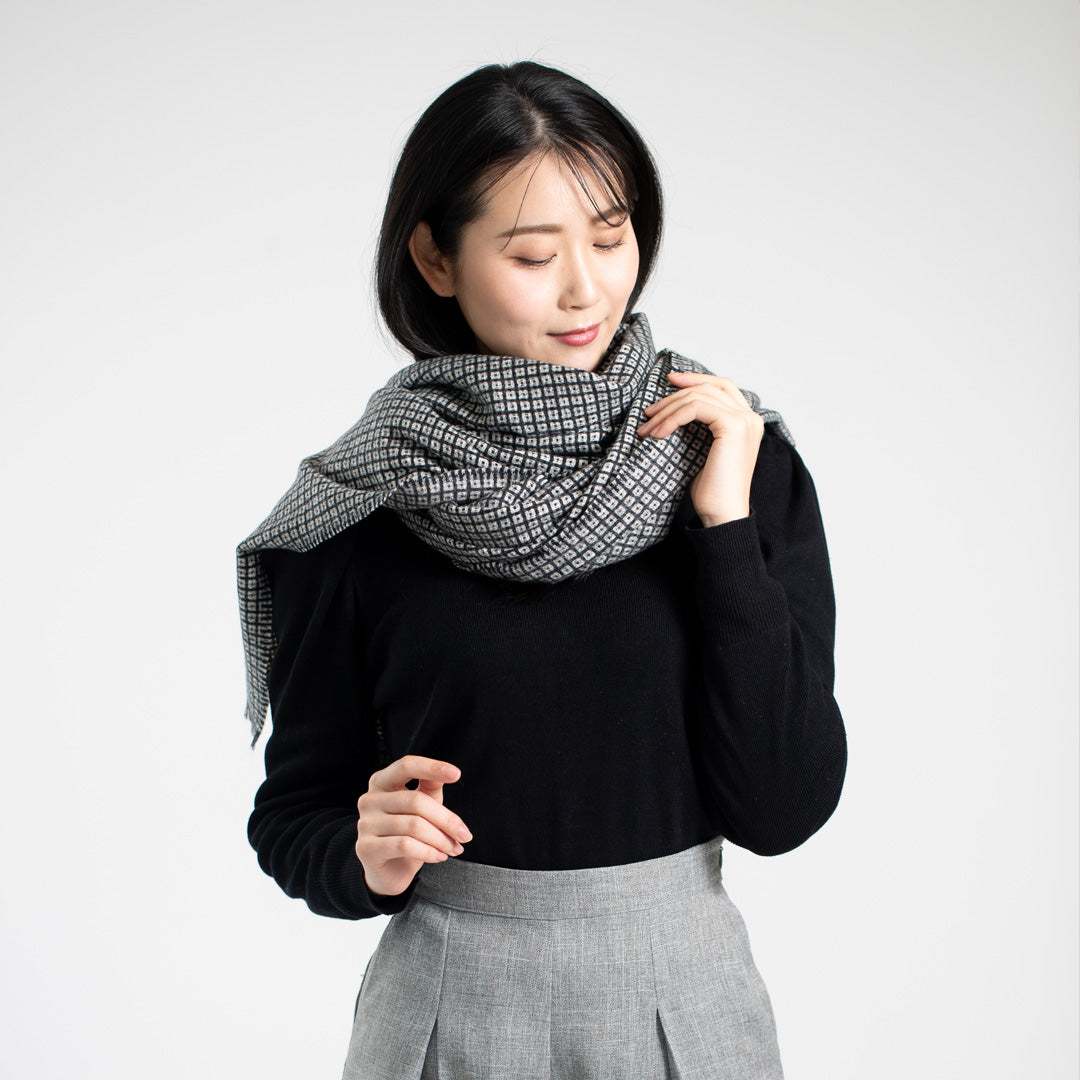 Indian Yak wool Scarf - Black and White Check