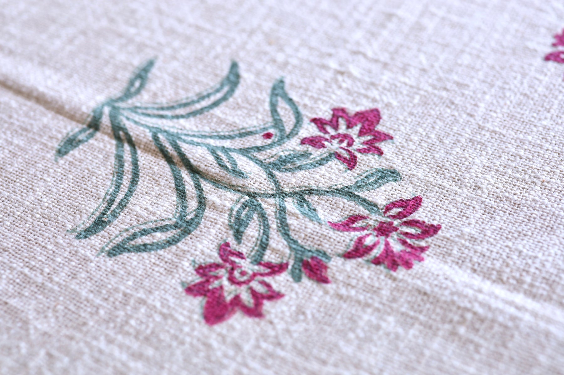 Gulzar Table Runner