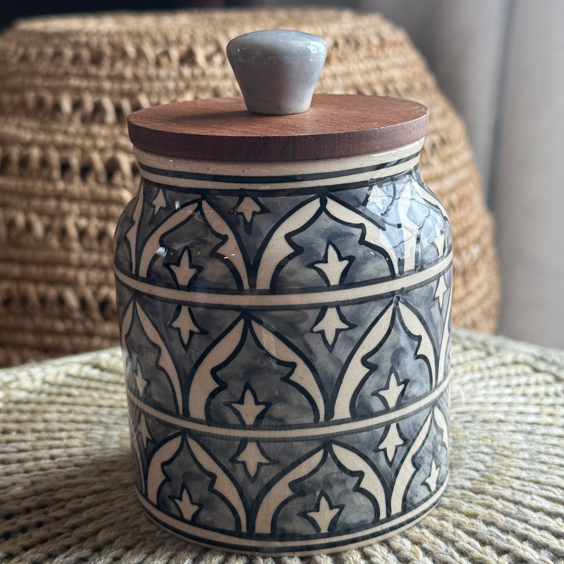 Zoya Jar