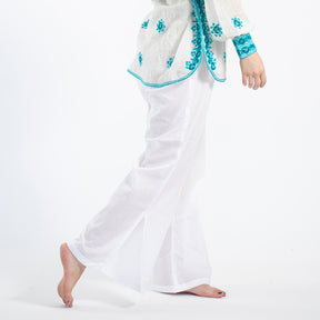 Wide pants with slit (white)