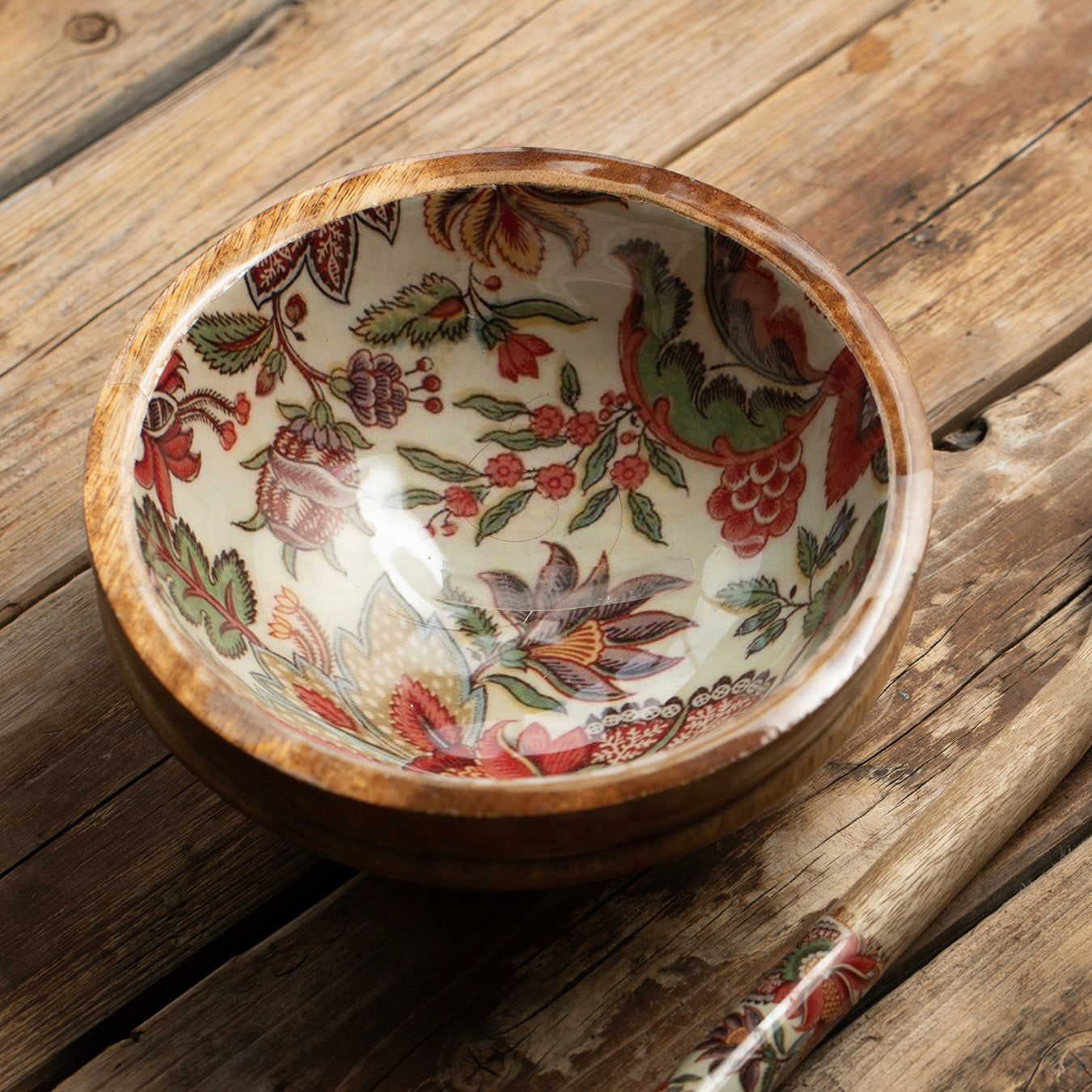 Wooden bowl with spoon (C)